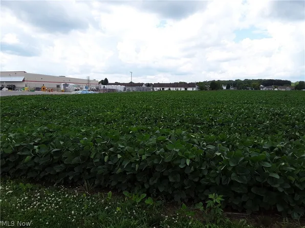 S Main St, Wellington, OH 44090