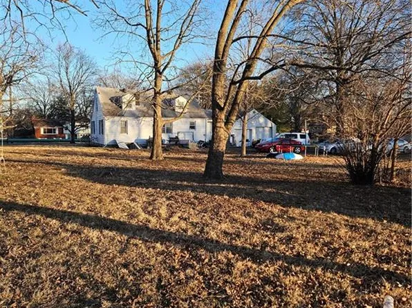 5608 Woodson Rd, Raytown, MO 64133