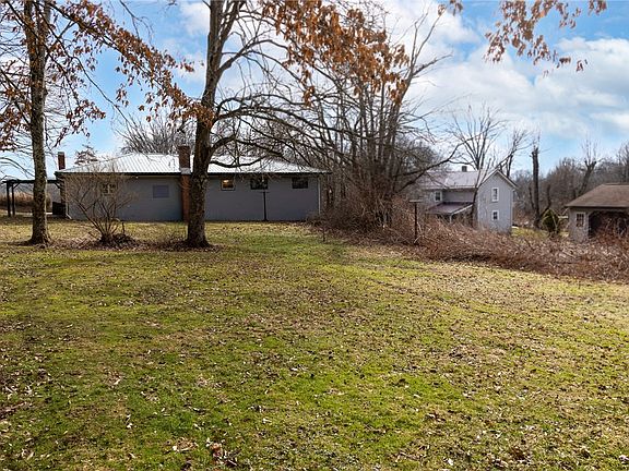 3rd image of 216 Kiester House Rd