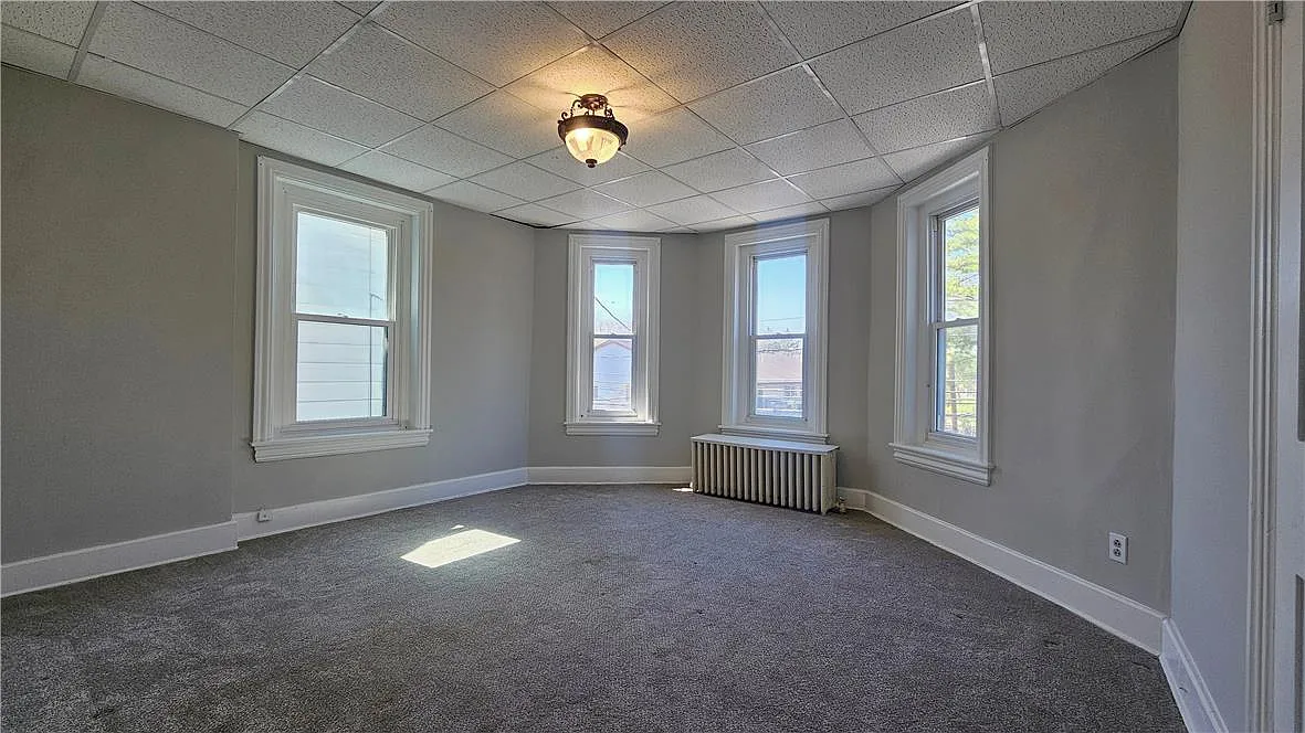 1 bed, 1.0 bath, 700 sqft, $1,250 — Photo 2