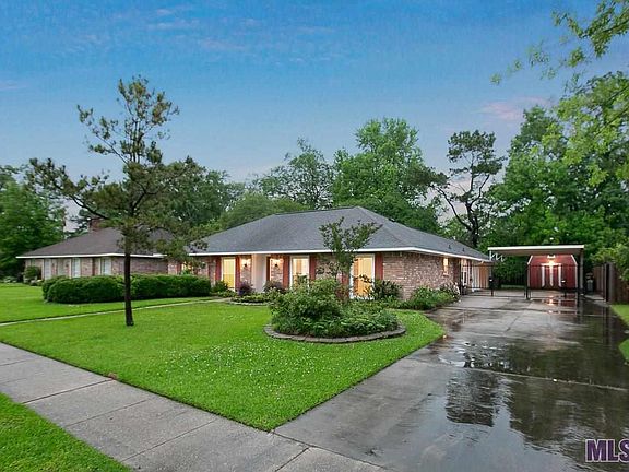 3rd image of 12443 Parkrill Ave