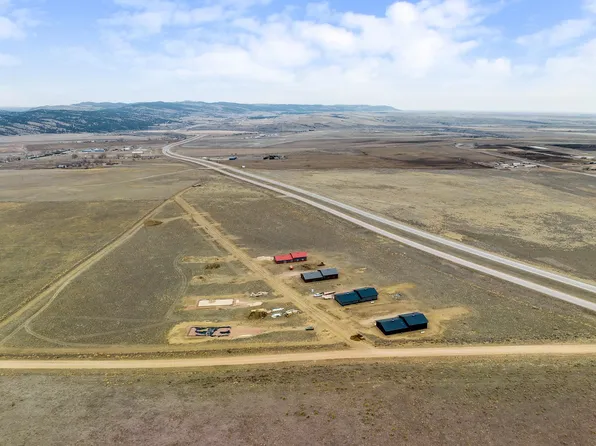 27990 Houseboat Dr, Hot Springs, SD 57747