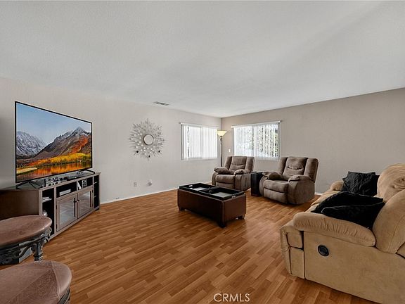 2nd image of 570 W 14th St APT 4