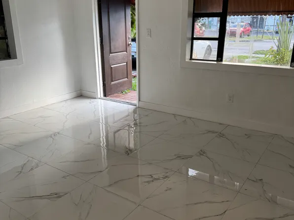 16251 NE 18th Pl, North Miami Beach, FL 33162
