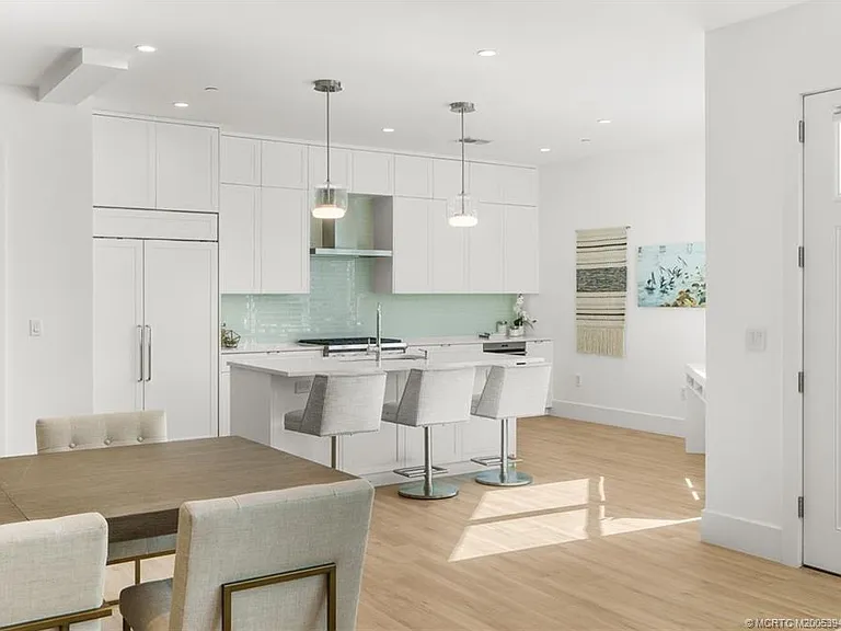 55 SE Seminole St #1-A — Photo 15