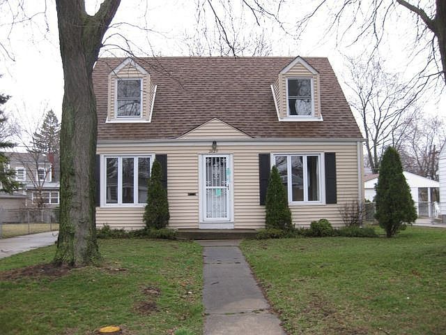 1st image of 2629 Scott St