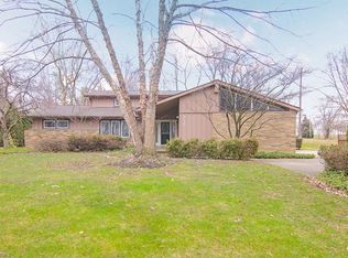 37360 Harlow Dr, Willoughby, OH 44094