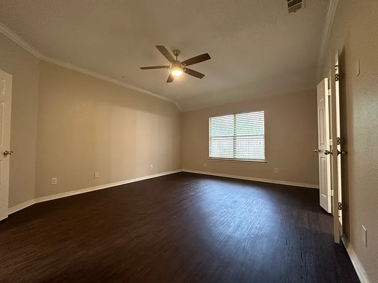 8399 Biscayne St — Photo 10