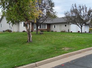 1151 Eulaine Cir, Hammond, WI 54015