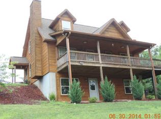 62 Hood Acres Rd, Young Harris, GA 30582