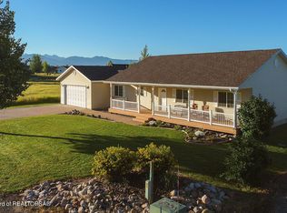 38 Holly Dr, Star Valley Ranch, WY 83127