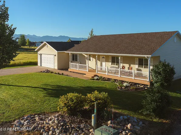 38 Holly Dr, Star Valley Ranch, WY 83127