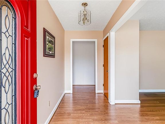 5th image of 120 McCoy Rd