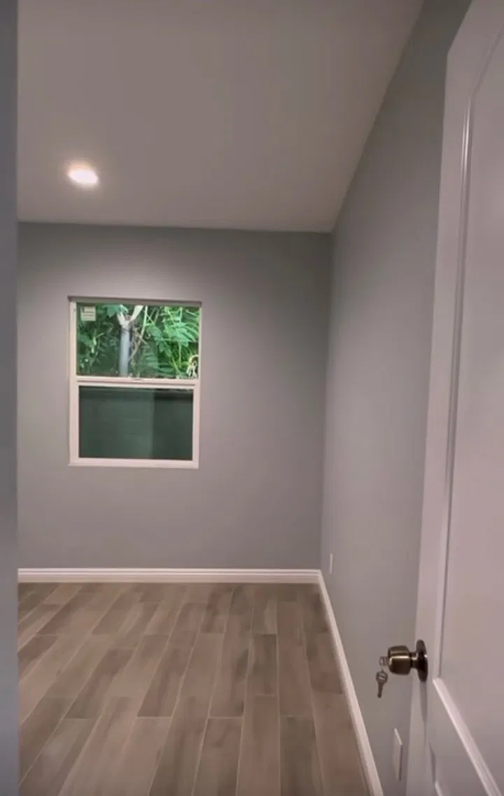 2 bed, 900 sqft, $2,500 — Photo 4