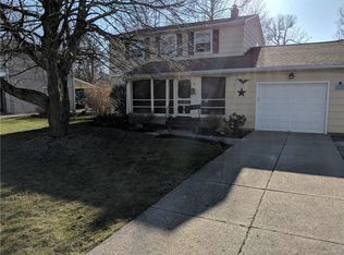 22 Sweetwood Dr N, Buffalo, NY 14228