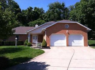 1854 Northshire Dr, Lancaster, OH 43130