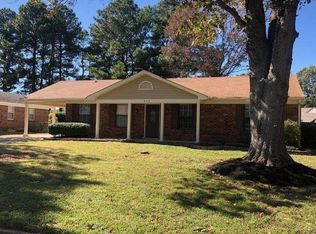 903 Hunters Retreat Dr, Collierville, TN 38017