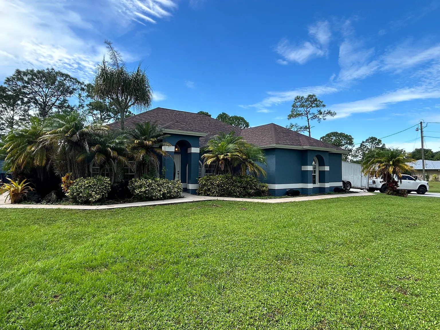 4 bed, 2556 sqft, $3,700 — Photo 3