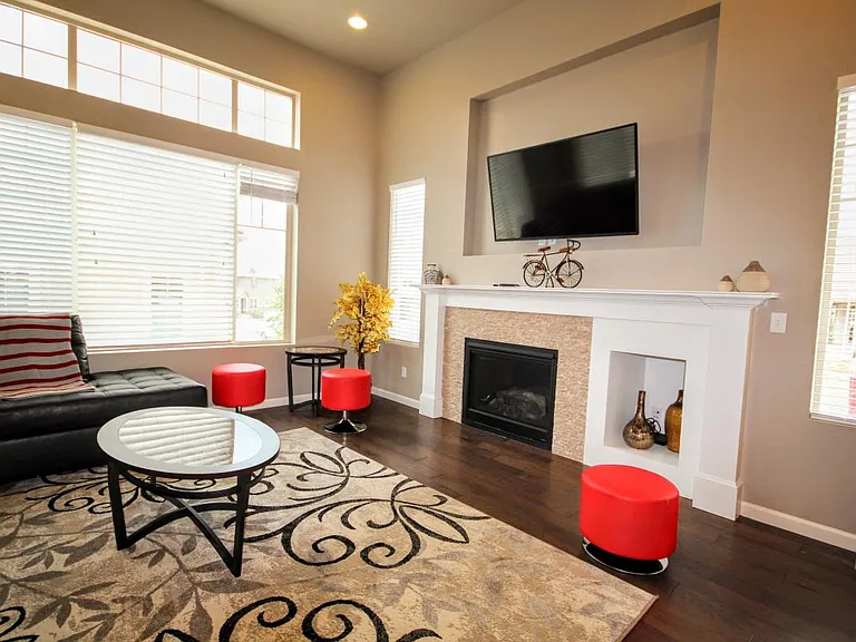 1401 Skyline Dr — Photo 60