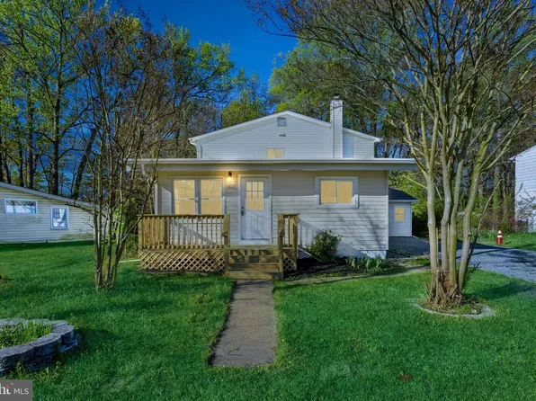 1666 Bay Ridge Rd, Edgewater, MD 21037