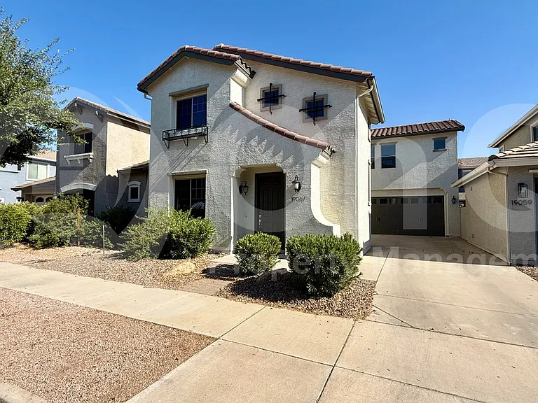 19067 E Pelican Dr — Photo 2