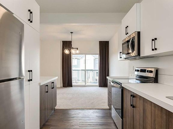 5th image of 138 Tuscany Summit Sq NW