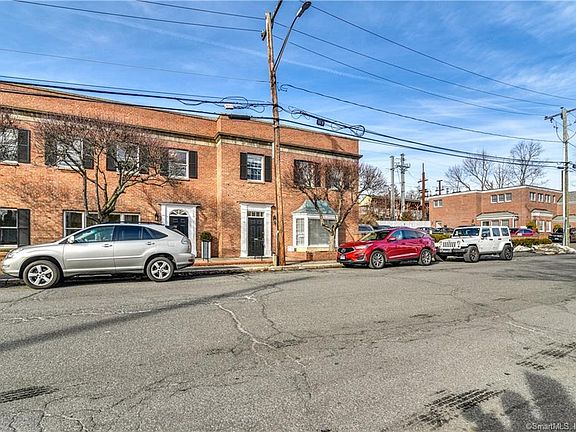 2nd image of 39 Pine St #6A