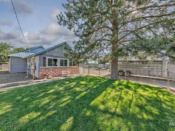 1025 W Galloway Ave, Weiser, ID 83672