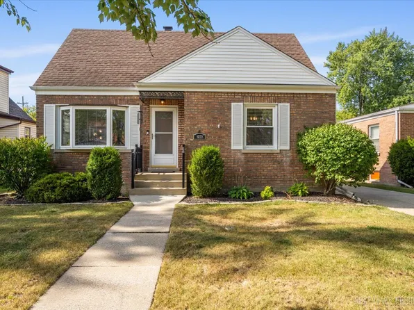 2440 S 20th Ave, Broadview, IL 60155