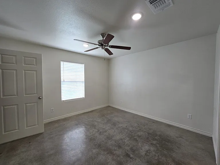 2318 Zanoletti Dr #A — Photo 13