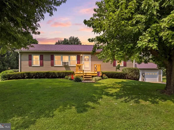 1632 Prayer Mission Rd, Windsor, PA 17366