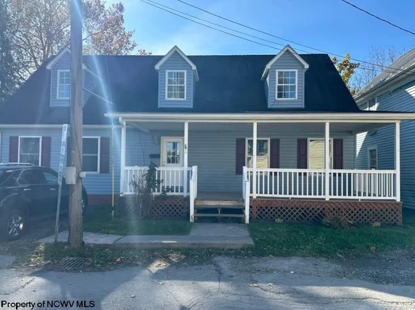 2 River St, Elkins, WV 26241