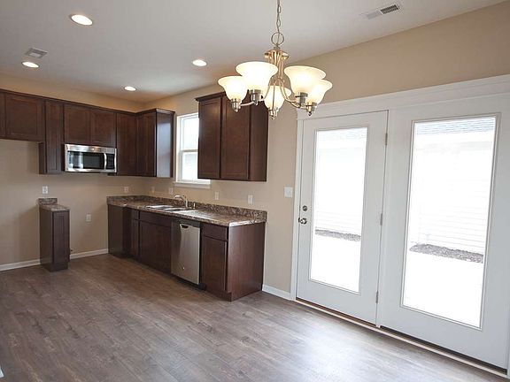 Kitchen & Dining Room