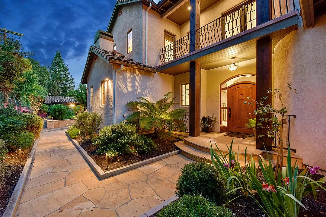 1406 Lovall Valley Rd photo 1
