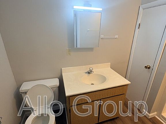 5th image of 608 West St #1