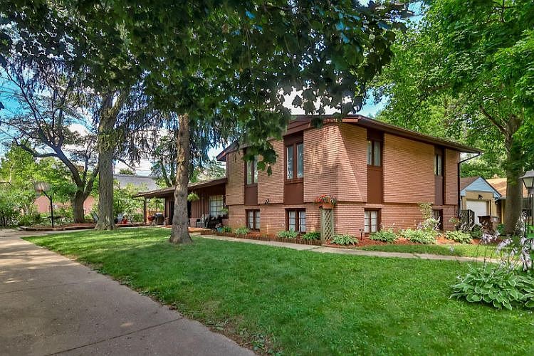 1st image of 2034 Springbrook Rd