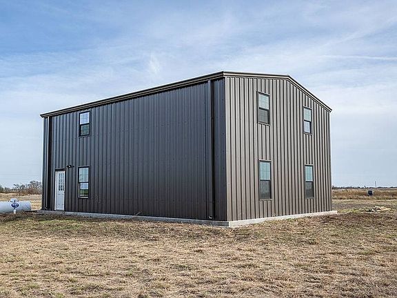 4th image of 12615 N 2030th Rd