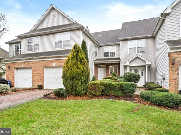 60 Shelley Cir, East Windsor, NJ 08520