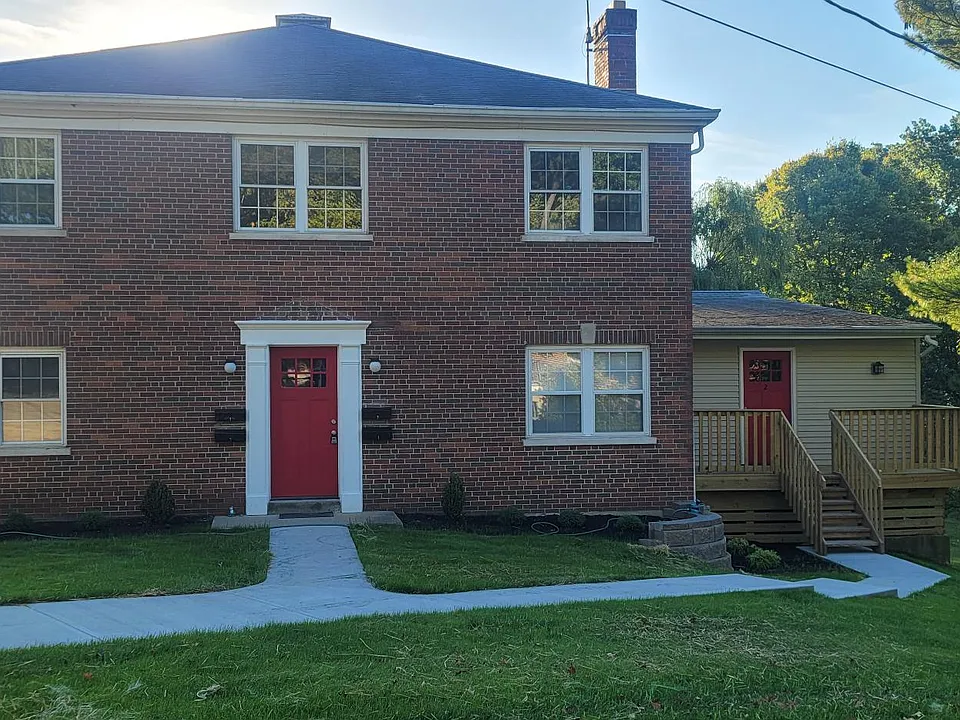 27 Lake St #2