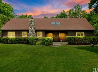 15192 W Rockland Rd, Libertyville, IL 60048
