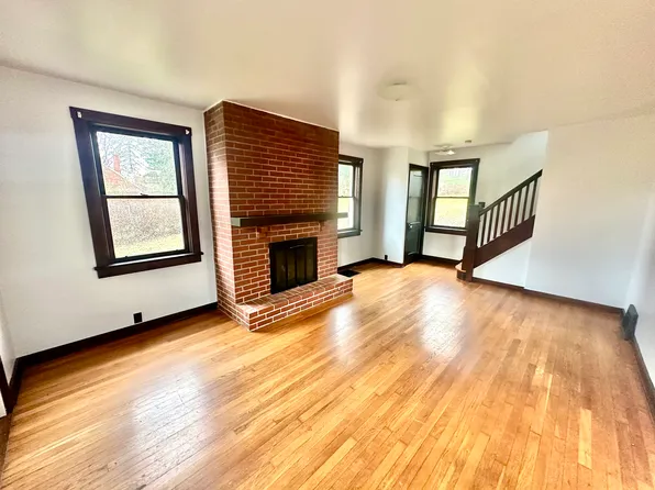 121 Manor Rd, Wexford, PA 15090