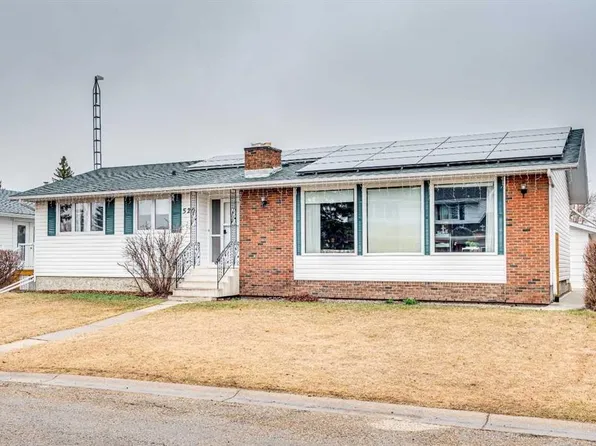 520 8th St SE, Three Hills, AB T0M 2A0