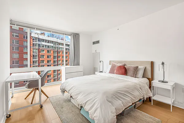 Rented by R New York | media 5