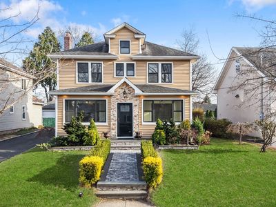 213 Pomander Road, Mineola, NY, 11501