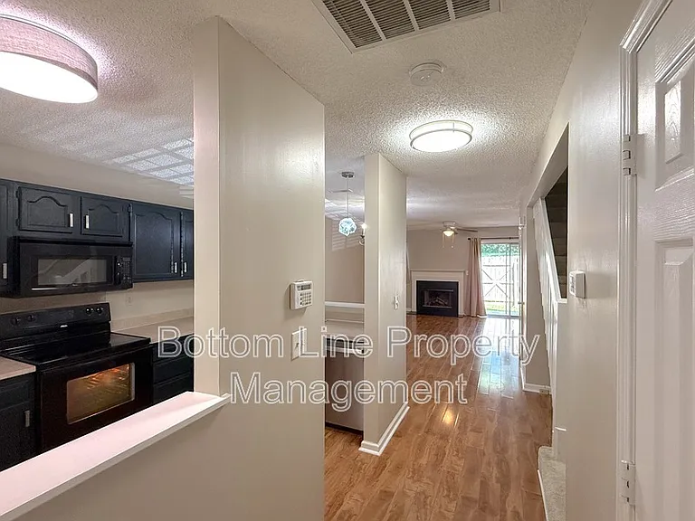 3635 Huyton Ct — Photo 2