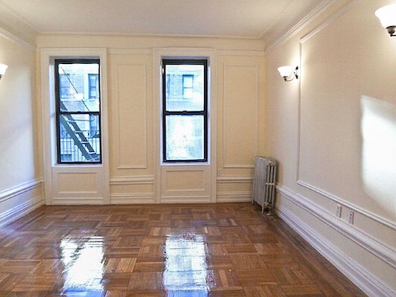 2nd image of 654 W 161st St APT 4B