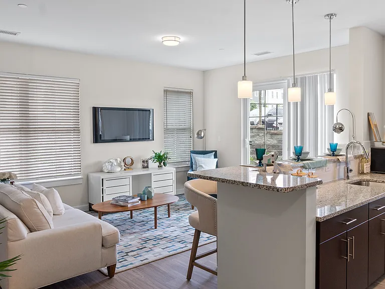 Cirrus Apartments — Photo 6