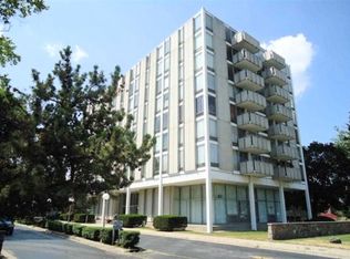 715 W Michigan Ave APT 203, Jackson, MI