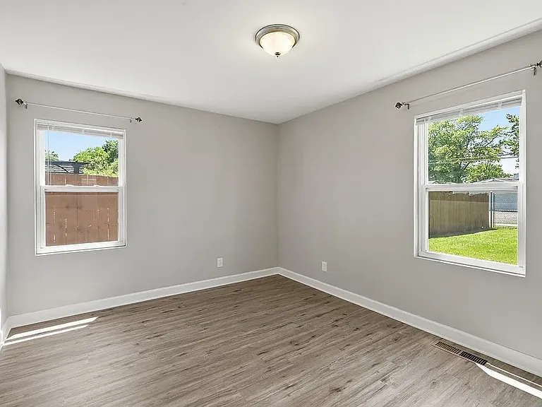 6612 Rhode Island Ave — Photo 8