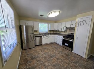 8059 27th Ave, Kenosha, WI 53143